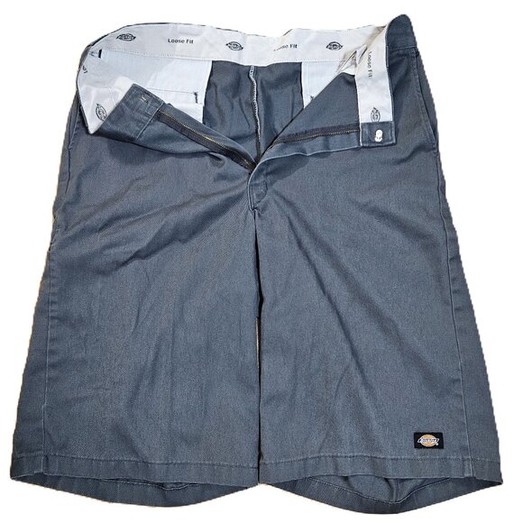 Dickies Work Shorts Loose Fit, Multi-Pocket, ~15” Inseam, Green - Size 38 - Picture 3 of 14